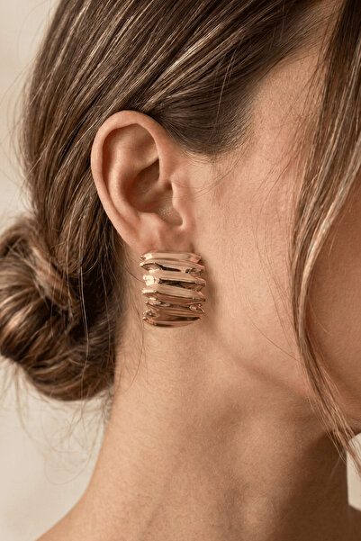 Elika Silver Women's Wavy Gold Earrings