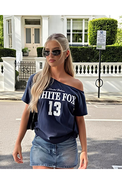 NoVibe Kadın Kayık Yaka White Fox 13 Baskılı Oversize %100 Pamuk T-shirt