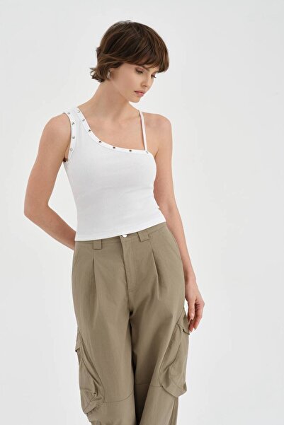 tw3 Γυναικείο αμάνικο εσώρουχο με λεπτομέρεια Trok και λεπτομέρεια στο λαιμό