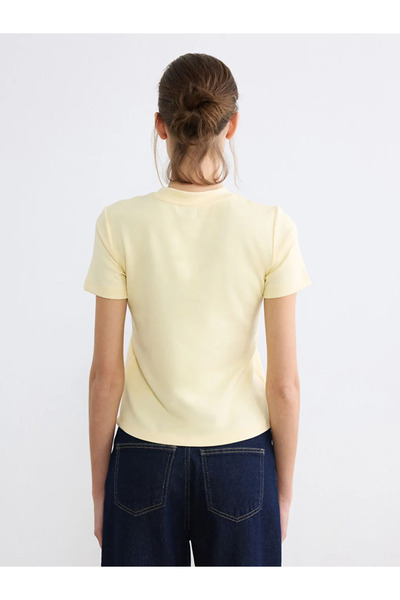 LC Waikiki Κίτρινο γυναικείο μπλουζάκι ψηλός λαιμός Stone