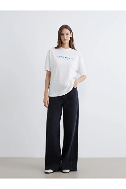 LC Waikiki Γυναικείο T-Shirt με στάμπα Ecru Crew Neck