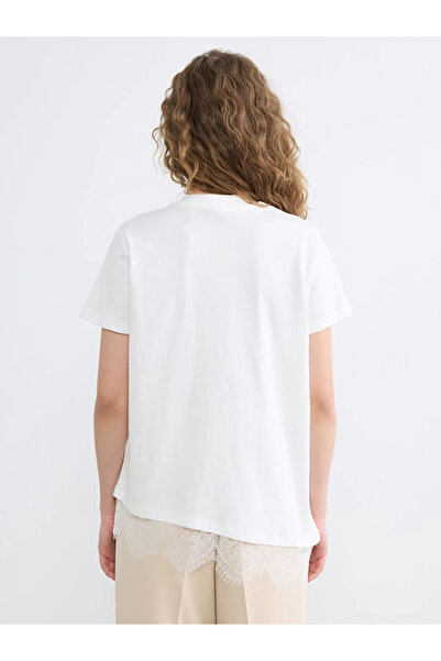 LC Waikiki Λευκό Γυναικείο T-Shirt με λαιμόκοψη ποδηλάτου και Δαντέλα λεπτομέ...
