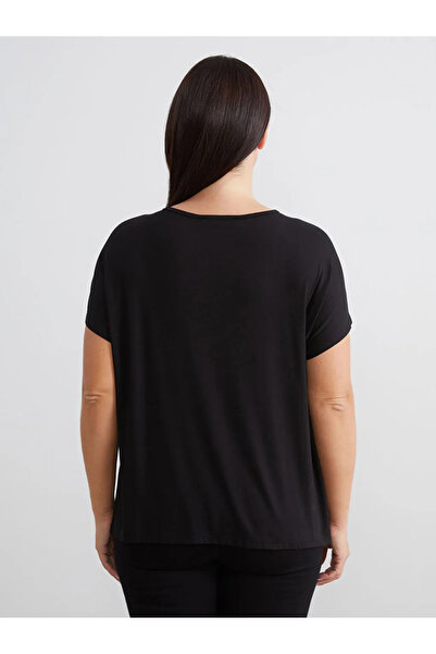 LC Waikiki Μαύρο γυναικείο μπλουζάκι με λαιμόκοψη ποδηλάτου σε μεγάλο μέγεθος