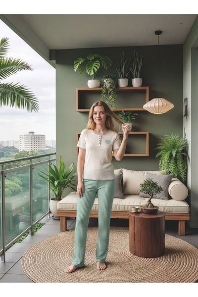 LİLA İÇ GİYİM Σετ πιτζάμες με κοντά μανίκια και κέντημα καρδιάς