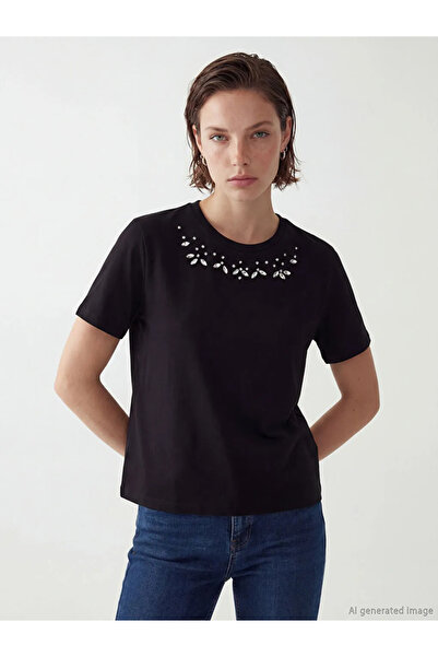 LC Waikiki Μαύρο γυναικείο μπλουζάκι με λαιμόκοψη