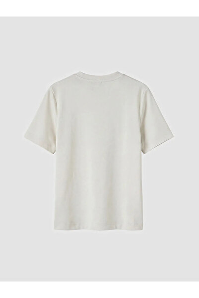 LC Waikiki Μπεζ γυναικείο μπλουζάκι με λαιμόκοψη ποδηλάτου και απαλή υφή