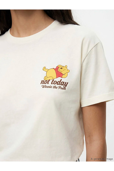 LC Waikiki Μπεζ γυναικείο μπλουζάκι με στάμπα Winnie the Pooh