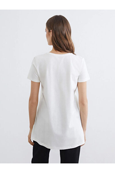 LC Waikiki Γυναικείο μπλουζάκι με λευκό λαιμόκοψη