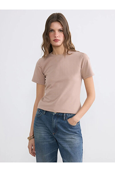 LC Waikiki Γυναικείο μπλουζάκι καφέ με λαιμόκοψη