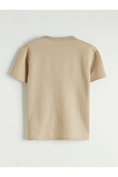 LC Waikiki Μπεζ μπλουζάκι με υφή για αγόρια με λαιμόκοψη ποδηλάτου