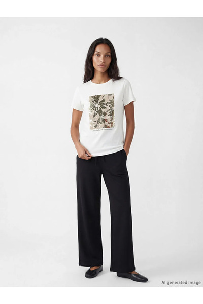 LC Waikiki Γυναικείο μπλουζάκι με λευκό λαιμόκοψη