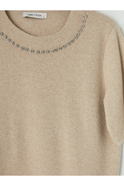 LC Waikiki Μπεζ γυναικείο μπλουζάκι με λαιμόκοψη ποδηλάτου και στρας