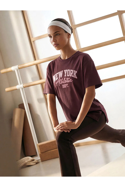 LC Waikiki Γυναικείο αθλητικό μπλουζάκι με λαιμόκοψη μπορντό