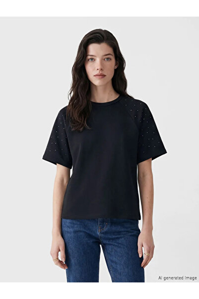 LC Waikiki Μαύρο γυναικείο μπλουζάκι με λαιμόκοψη ποδηλάτου και απαλή υφή