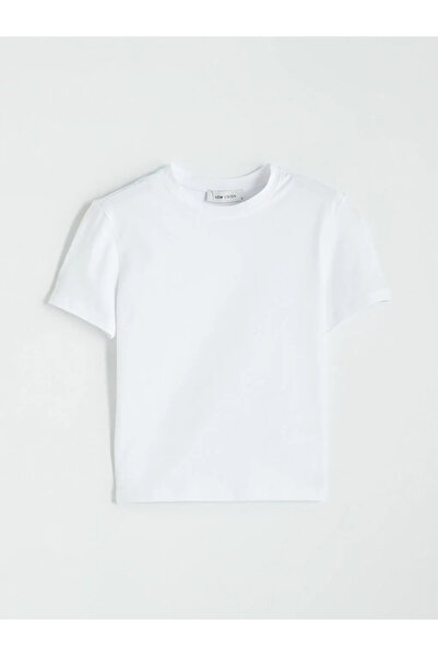 LC Waikiki Λευκό Κοντομάνικο T-Shirt Γυναικείο με Στρογγυλή Λαιμόκοψη