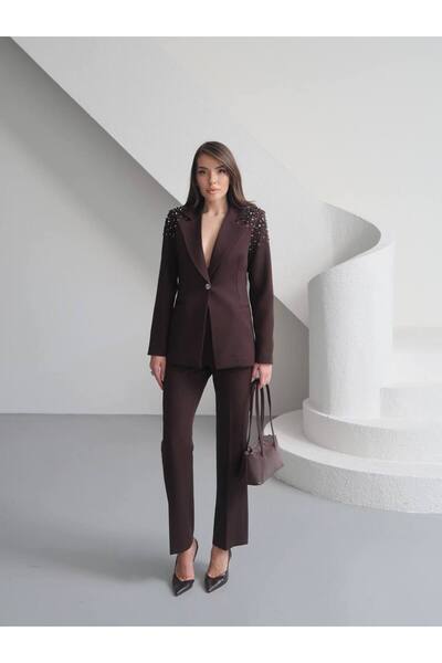 HOPE AND ME Kadın Omuzları Taşlı Kahverengi Blazer Ceket Pantolon Takım | Şık...