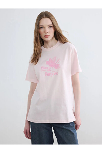 LC Waikiki Γυναικείο μπλουζάκι με ροζ λαιμόκοψη