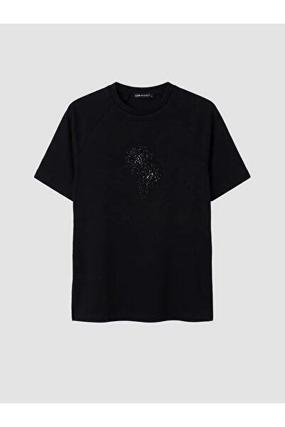 LC Waikiki Μαύρο γυναικείο μπλουζάκι με λαιμόκοψη ποδηλάτου και κεντημένη πέτρα