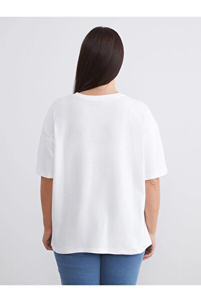 LC Waikiki Λευκό γυναικείο μπλουζάκι με λαιμόκοψη Με κέντημα