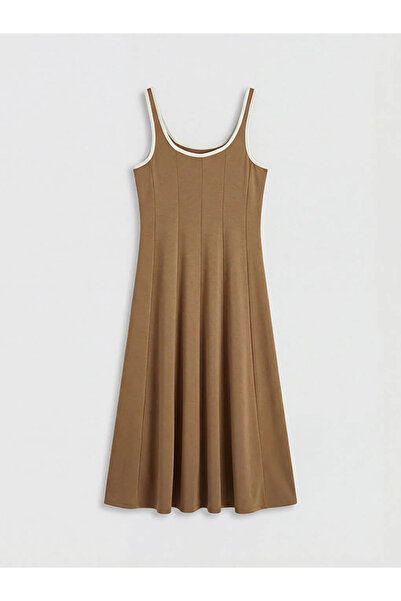 LC Waikiki Καφέ φόρεμα με λαιμόκοψη U και λουράκια σε σχήμα πεπλάμ