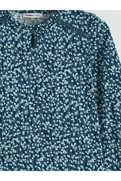 LC Waikiki Μπλούζα με μπλε βολάν και σχέδιο στον λαιμό