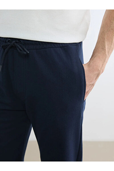 LC Waikiki Ανδρικό παντελόνι σε μπλε ναυτικό τύπο Standard Fit