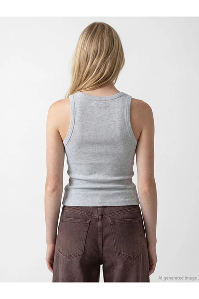 LC Waikiki Γκρι γυναικείο φανελάκι με λαιμόκοψη ποδηλάτου