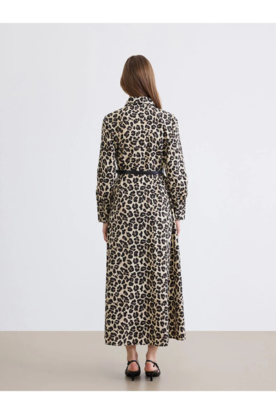 LC Waikiki Καφέ φόρεμα πουκάμισο από ποπλίνα με ζώνη και λεοπάρ σχέδιο