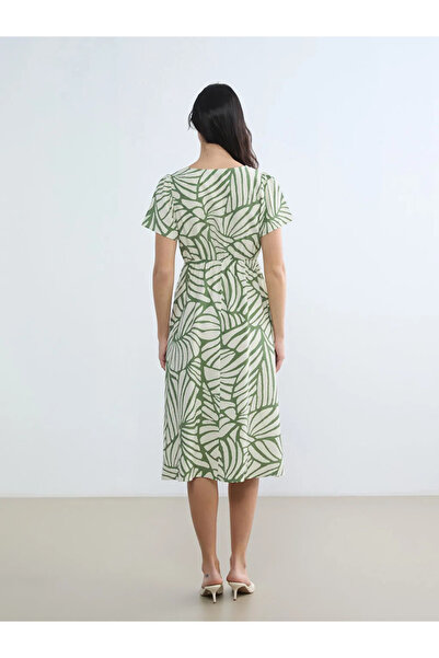 LC Waikiki Πράσινο φόρεμα με διπλό στριφωμένο γιακά και σχέδιο στη μέση