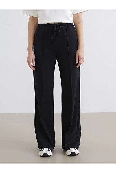 LC Waikiki Μαύρο γυναικείο φούτερ με ελαστική μέση φαρδιά πόδι