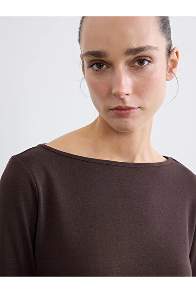 LC Waikiki Καφέ Μπλούζα με λαιμόκοψη καγιάκ ασύμμετρη Δαντέλα