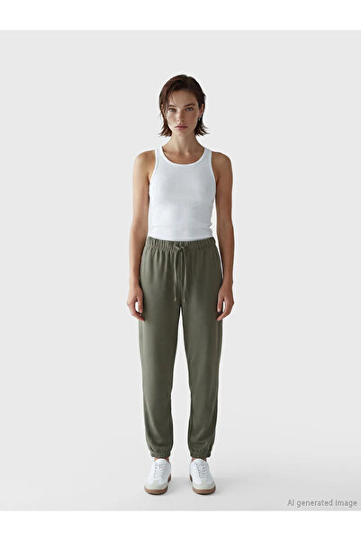 LC Waikiki Χακί ελαστικό στη μέση γυναικείο παντελόνι jogger