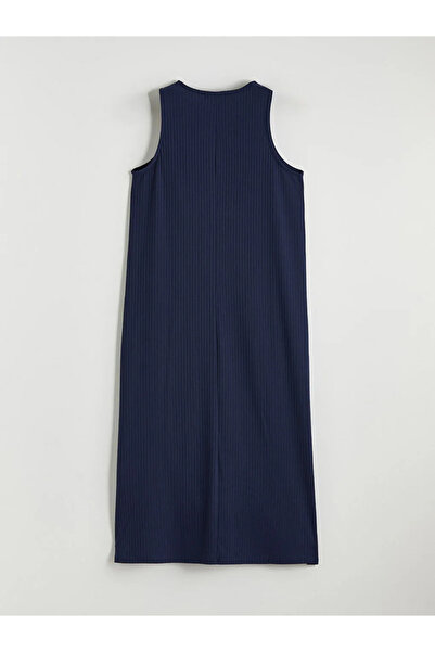 LC Waikiki Μπλε ναυτικό φόρεμα με λαιμόκοψη και σχισμή στο στήθος