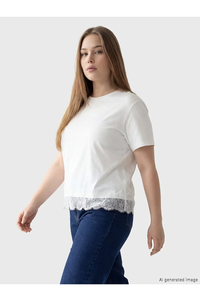 LC Waikiki Λευκή μπλούζα με λαιμόκοψη ποδηλάτου Δαντέλα με λεπτομέρειες