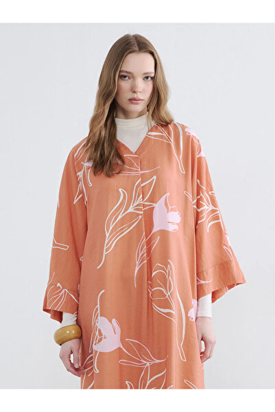 LC Waikiki Ροζ φόρεμα με V λαιμόκοψη και έθνικ σχέδια