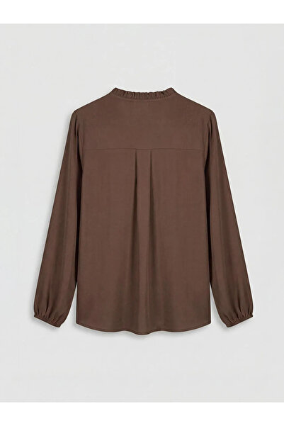 LC Waikiki Καφέ μπλούζα με βολάν και ανοιχτό λαιμό
