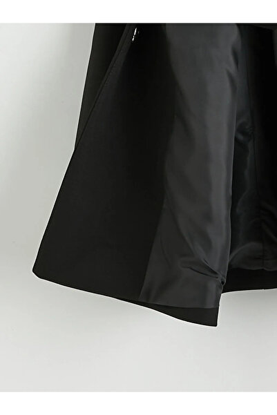 LC Waikiki Μαύρο γυναικείο μπλέιζερ με λαιμόκοψη V, σετ Ζώνη τεμαχίων