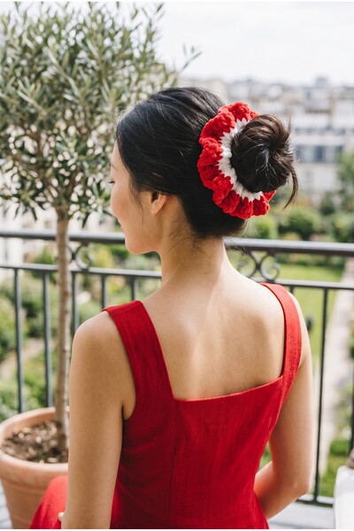 di Kadın Kırmızı Beyaz Çizgili Handmade Örgü Dev Boy Scrunchie - El Yapımı Cr...