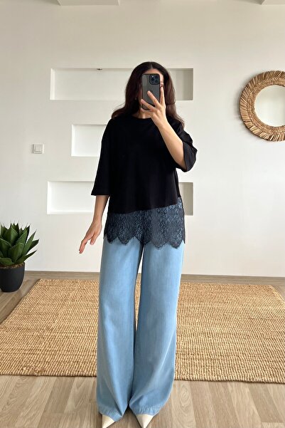 butikhola Black Asymmetrical Lace Detailed Tshirt