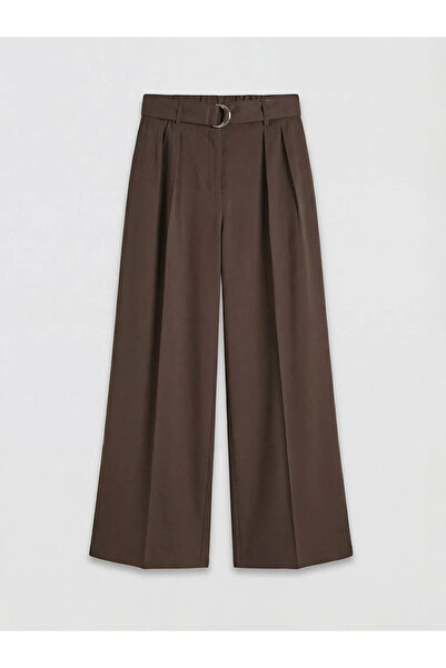 LC Waikiki Καφέ γυναικείο υφασμάτινο παντελόνι με πιέτες και ζώνη στη μέση