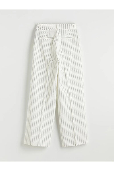 LC Waikiki Λευκό γυναικείο πλισέ παντελόνι με ρίγες από λινό μείγμα, σε χαλαρ...