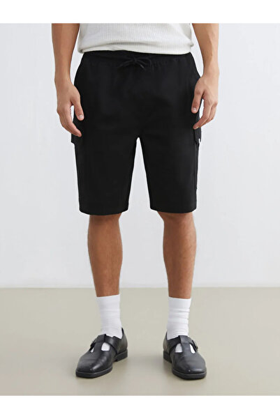 LC Waikiki Μαύρο ανδρικό σορτς Gabardine Cargo σε κανονική γραμμή