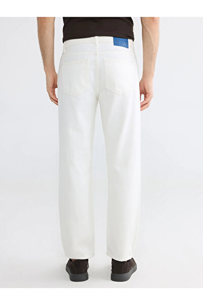 LC Waikiki Λευκό ανδρικό τζιν παντελόνι 779 σε κανονική γραμμή