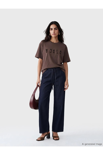 LC Waikiki Γυναικείο τζιν παντελόνι με ελαστική μέση σε μπλε ναυτικό χρώμα