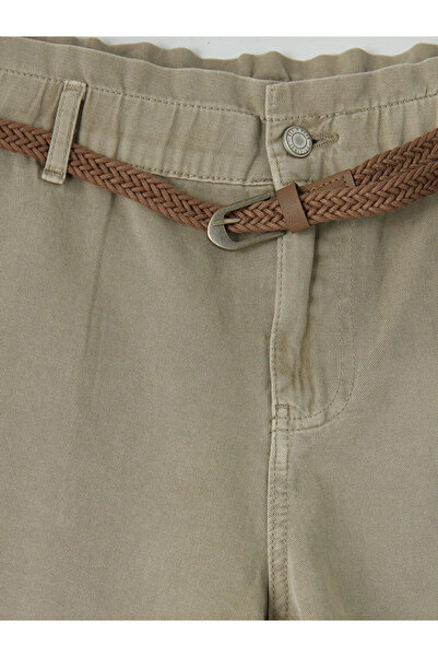 LC Waikiki Χακί γυναικείο τζιν σορτς με ζώνη στη μέση και χαλαρή εφαρμογή