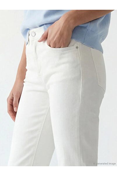 LC Waikiki Λευκό γυναικείο τζιν παντελόνι Crop Flare