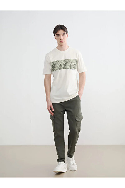 LC Waikiki Ανδρικό παντελόνι cargo σε στενή γραμμή χακί