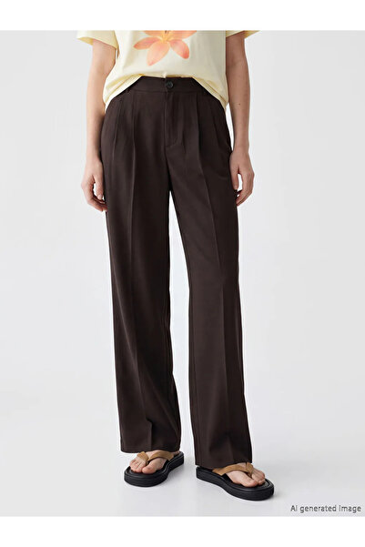 LC Waikiki Καφέ Γυναικείο Παντελόνι από Πλισέ Ύφασμα σε Χαλαρή Γραμμή