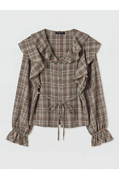 LC Waikiki Καφέ καρό γυναικείο πουκάμισο με λαιμόκοψη V και βολάν