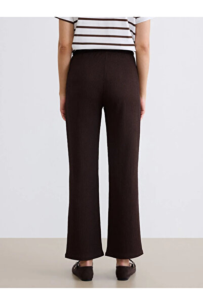 LC Waikiki Καφέ γυναικείο παντελόνι με ελαστική μέση